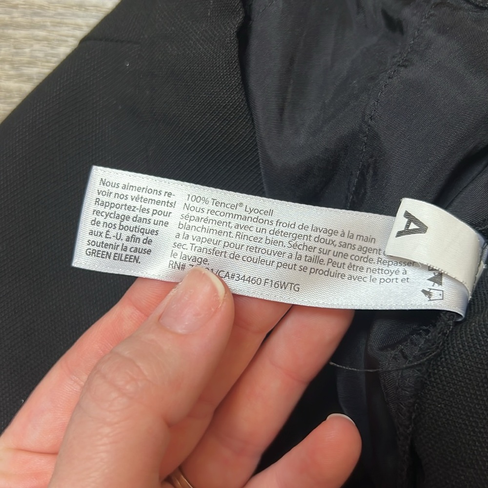 Eileen Fisher Crepe Pull On Tapered Black Pants - Picture 9 of 9